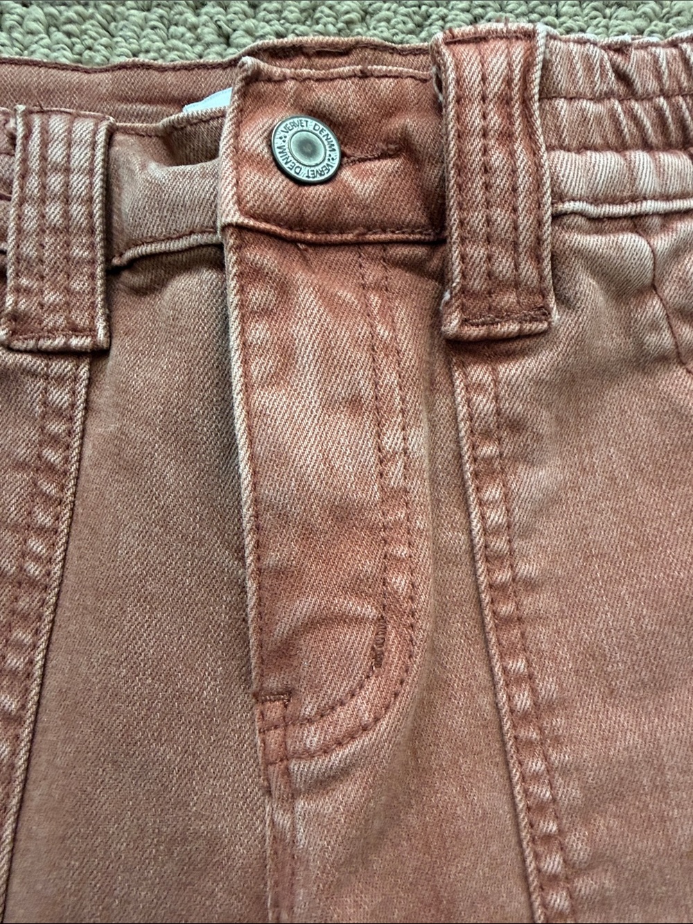 Vervet  Straight Cargo Pants in Washed Rust - Picture 5 of 11